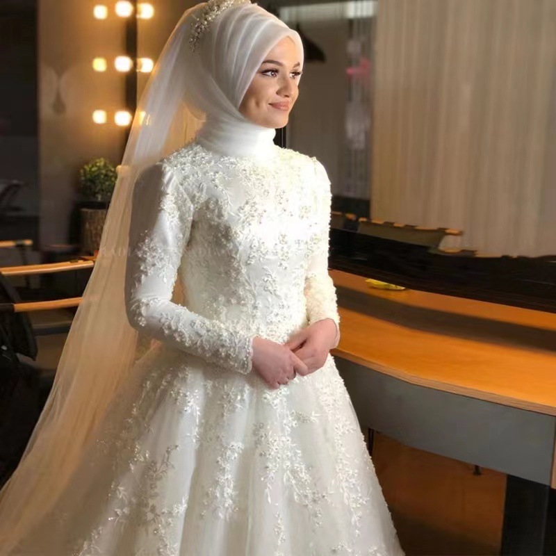 Muslim Plus Size Wedding Dress O Neck Long Sleeve Lace Applique A LineBride Gown